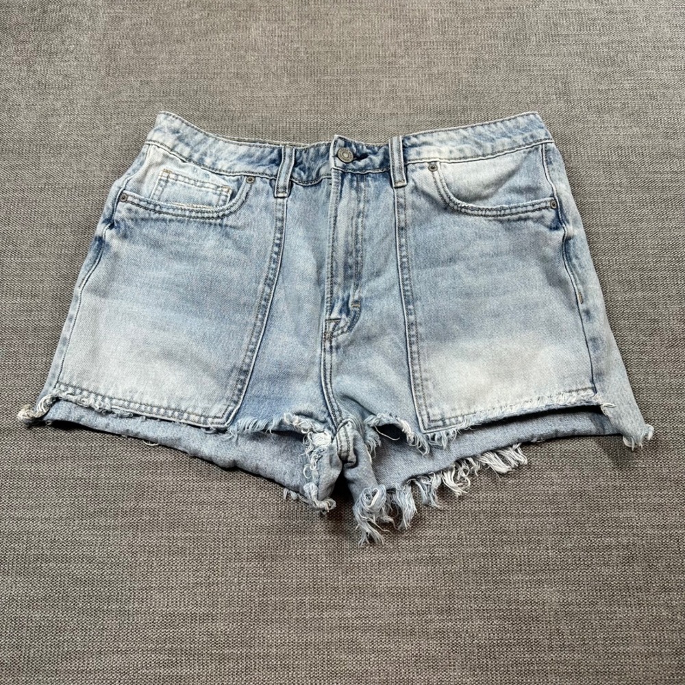 Hidden Los Angeles Denim Shorts Womens Large‎ Light Wash  Raw Hem